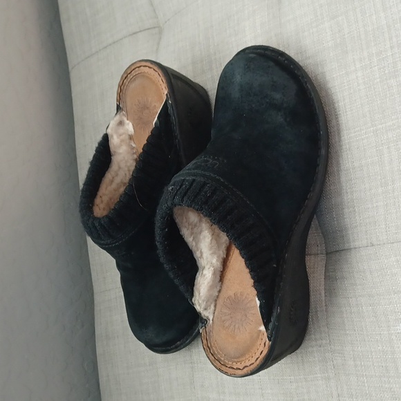 UGG Australia Wedge Heeled Shearling Lined Clogs Black Suede Size 9 - Picture 8 of 15
